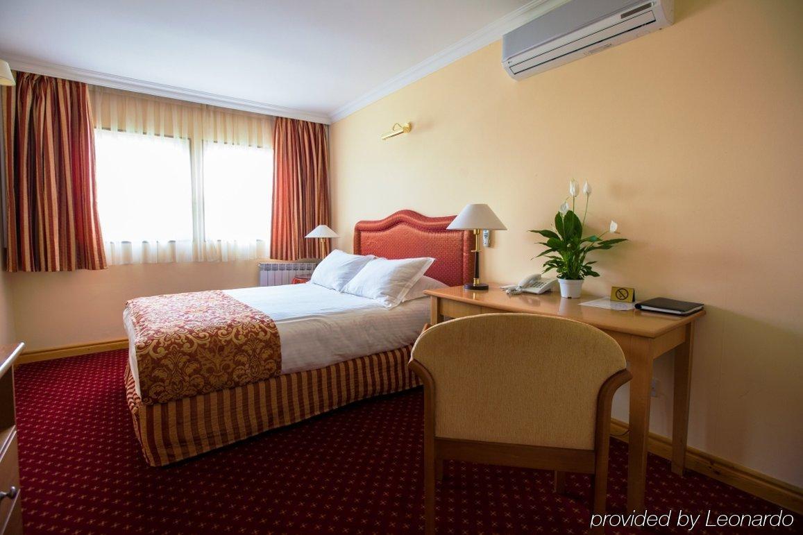 Chagala Atyrau Hotel Luaran gambar
