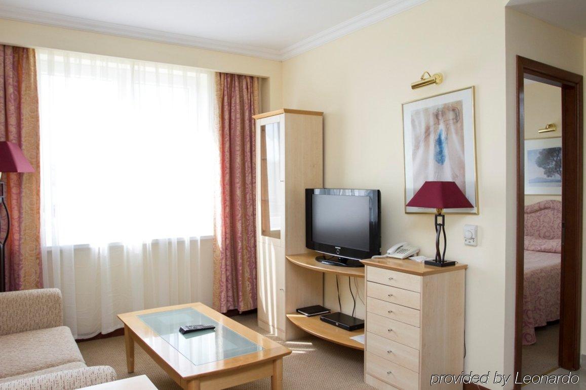 Chagala Atyrau Hotel Luaran gambar