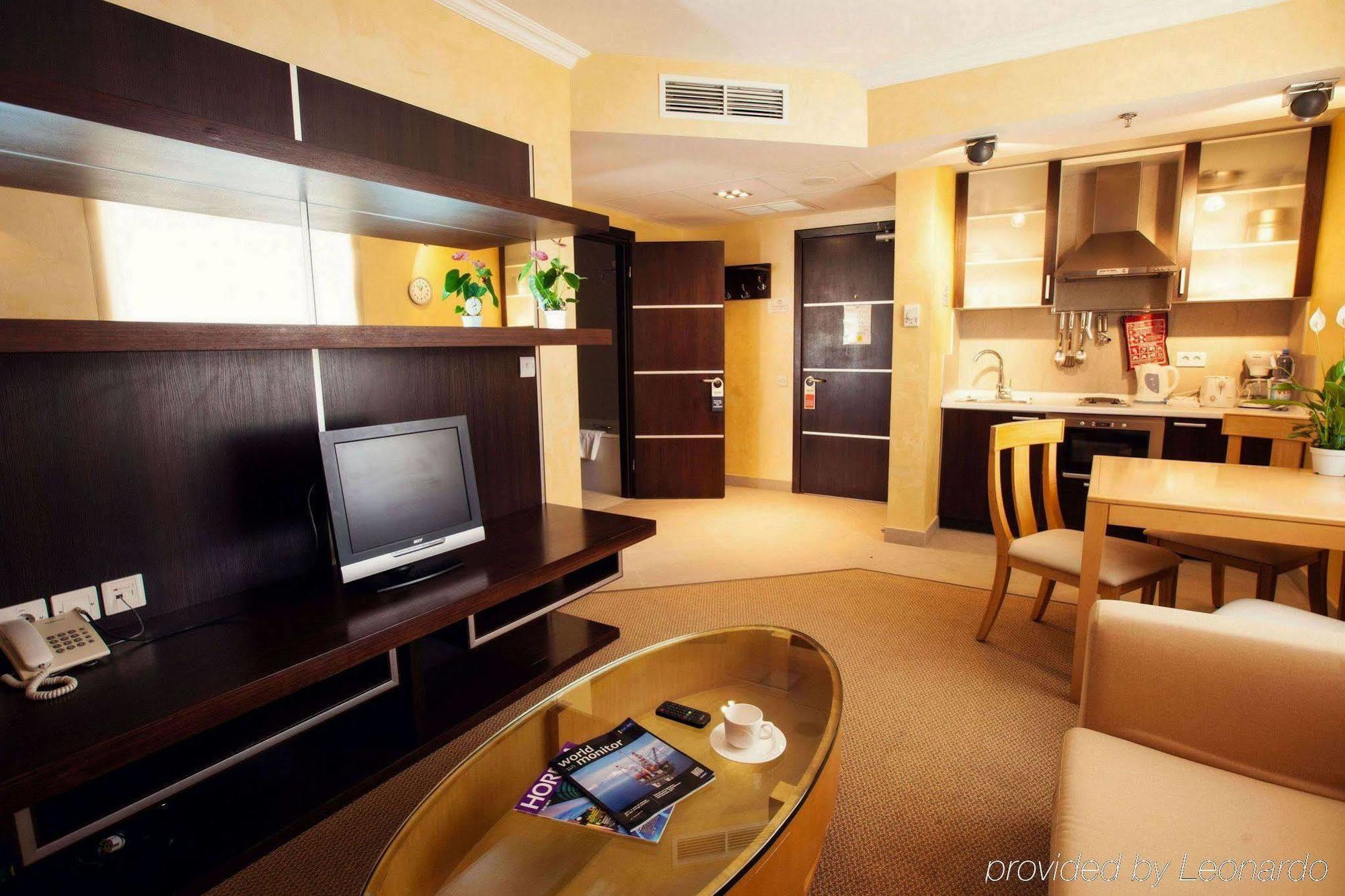 Chagala Atyrau Hotel Luaran gambar